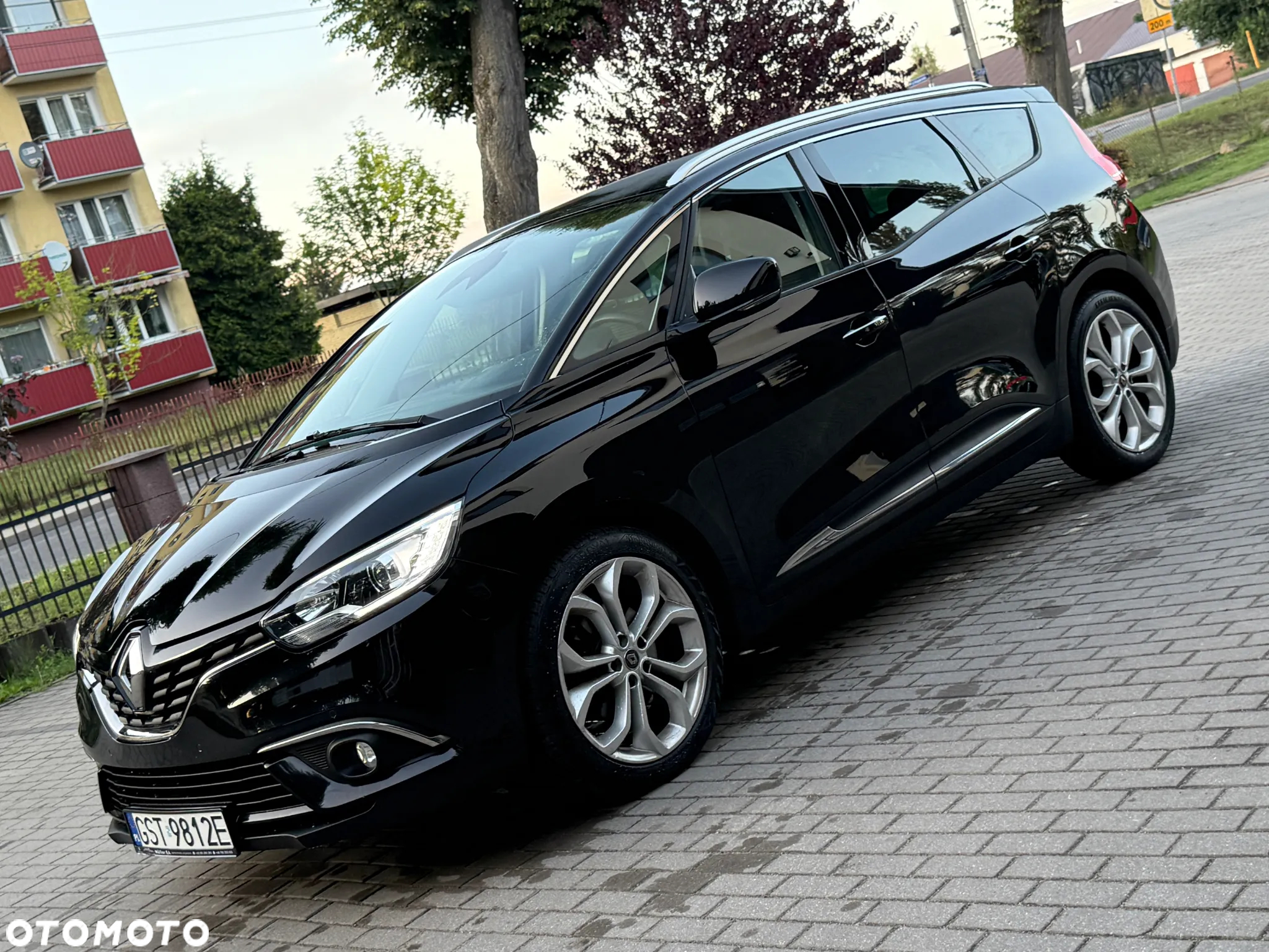 Renault Grand Scenic BLUE dCi 120 EDC BUSINESS EDITION - 2
