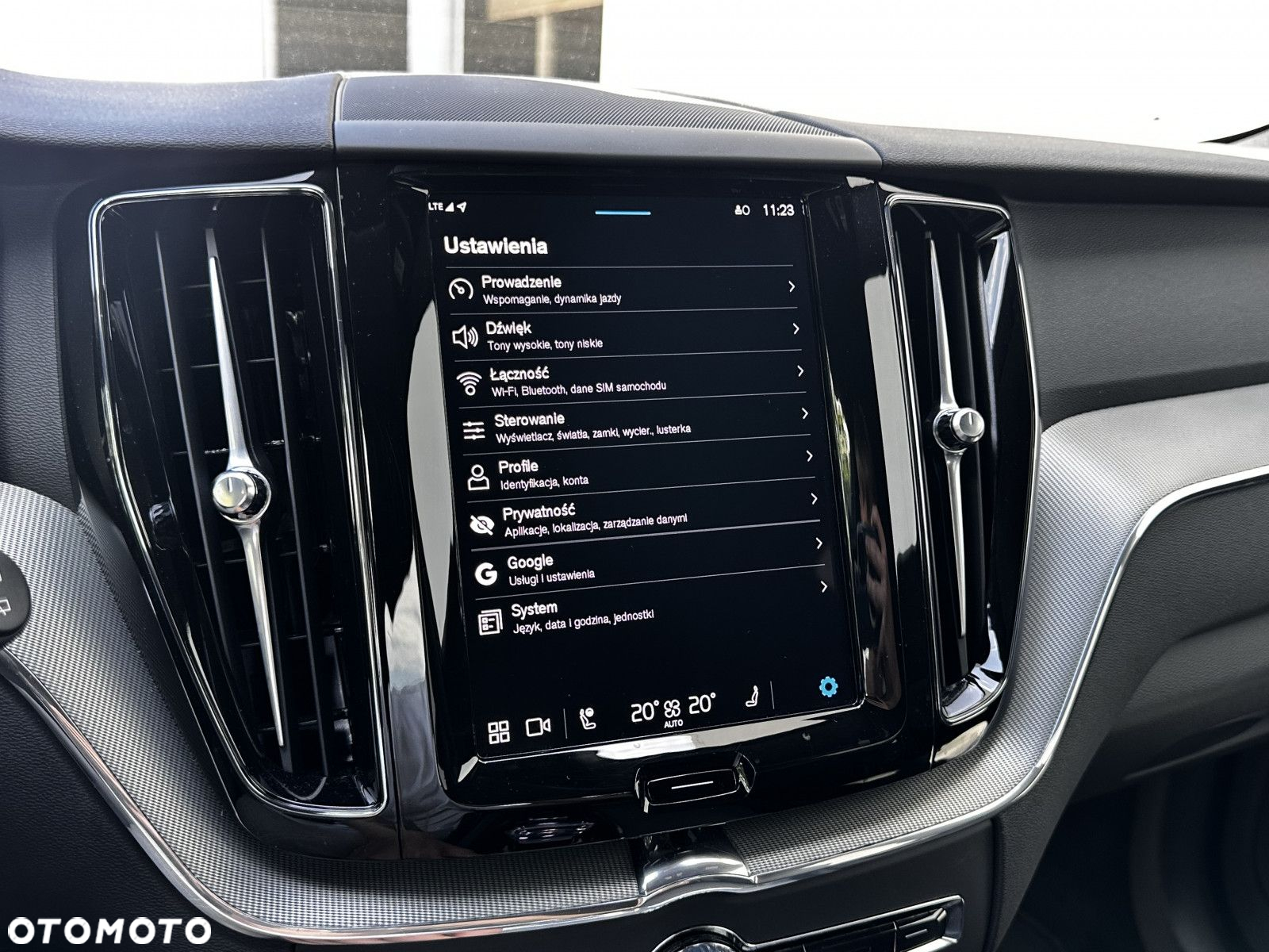 Volvo XC 60 - 32