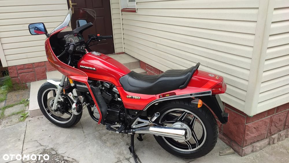 Honda VF - 25