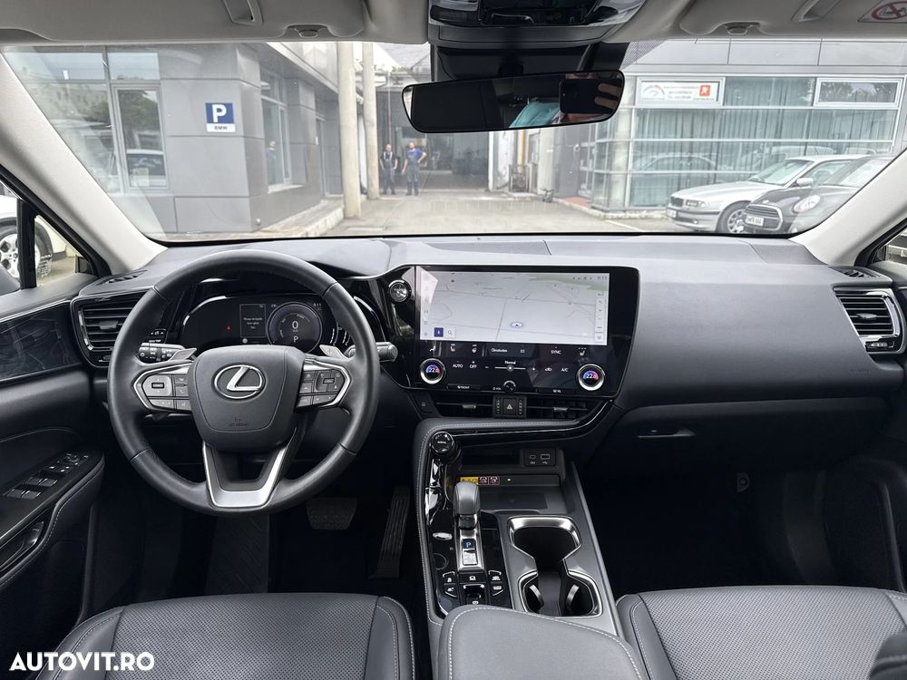 Lexus Seria NX - 10