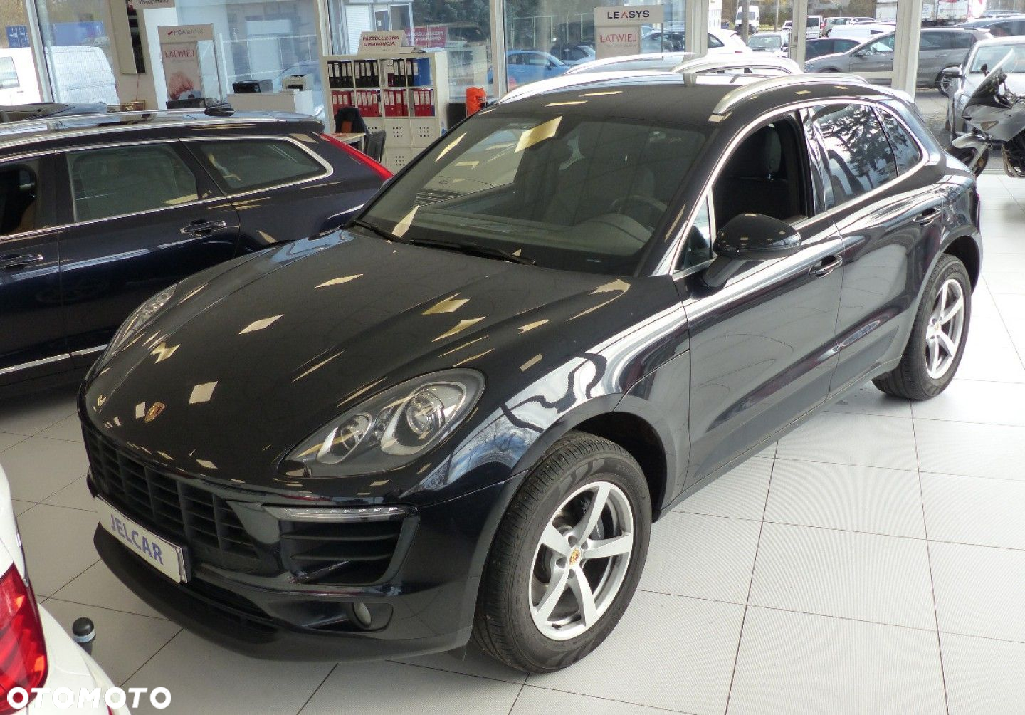Porsche Macan - 17