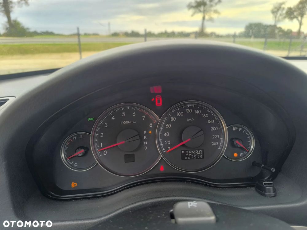 Subaru Legacy - 13