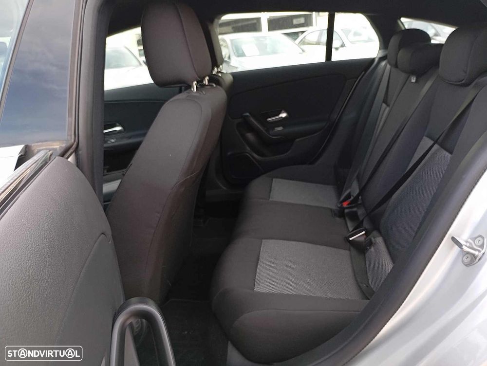 Mercedes-Benz CLA 180 d Shooting Brake Style Plus Aut. - 6