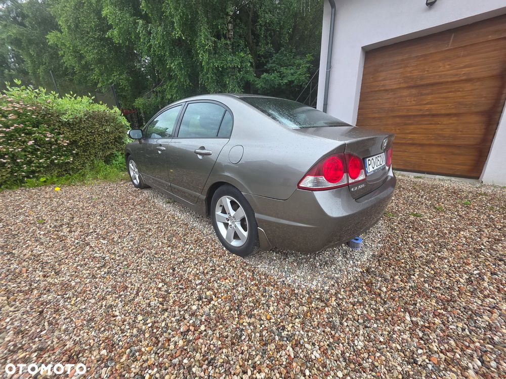 Honda Civic 1.8 Comfort - 2