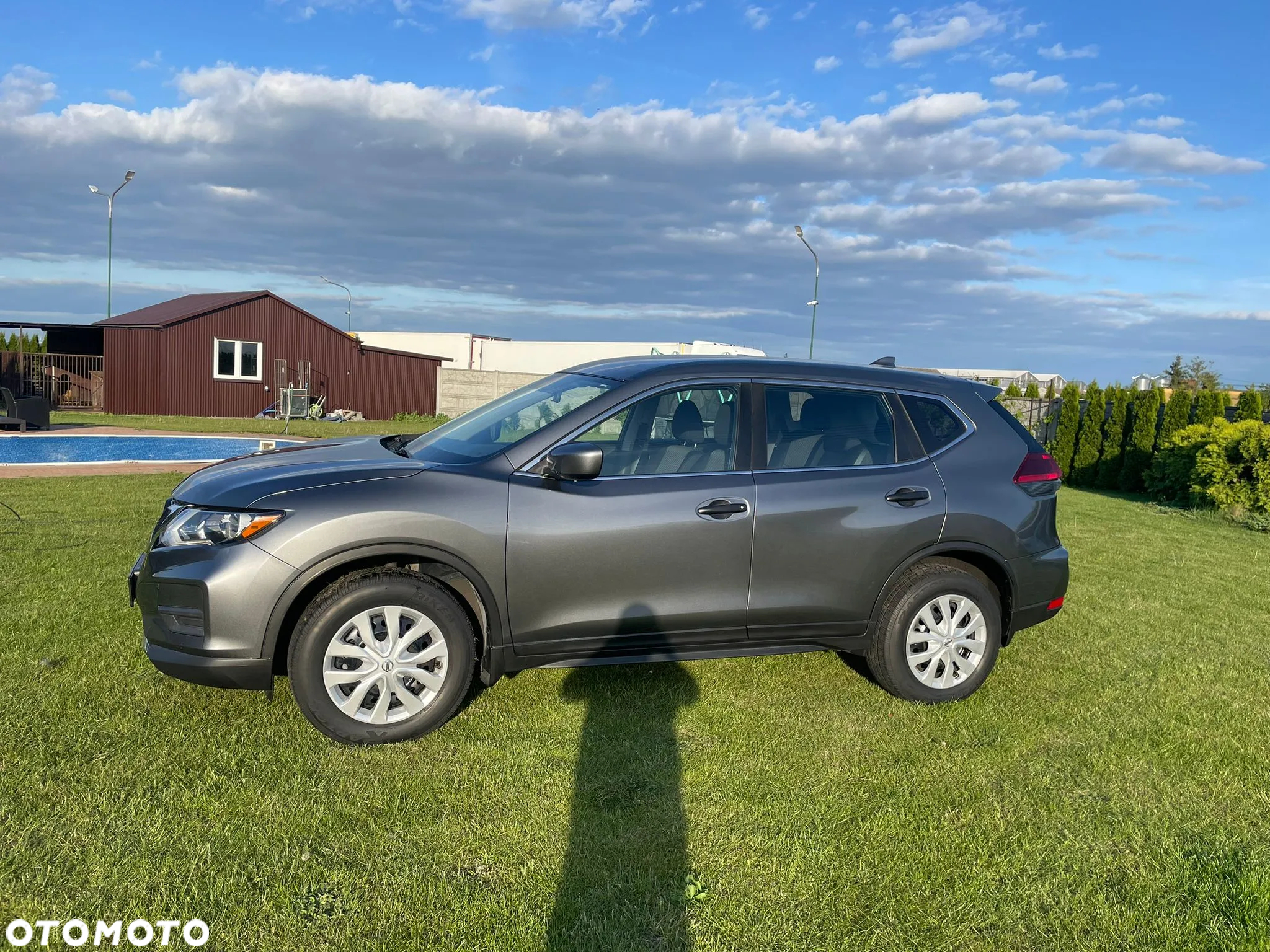 Nissan Rogue - 6