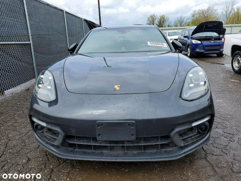 Porsche Panamera 4S - 2