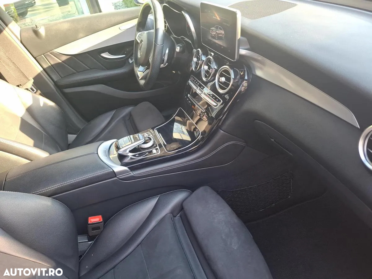 Mercedes-Benz GLC 220 d 4MATIC - 12