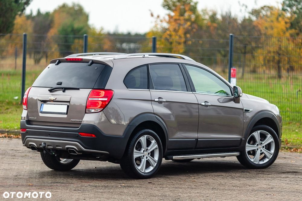 Chevrolet Captiva 2.2 d LTZ - 14