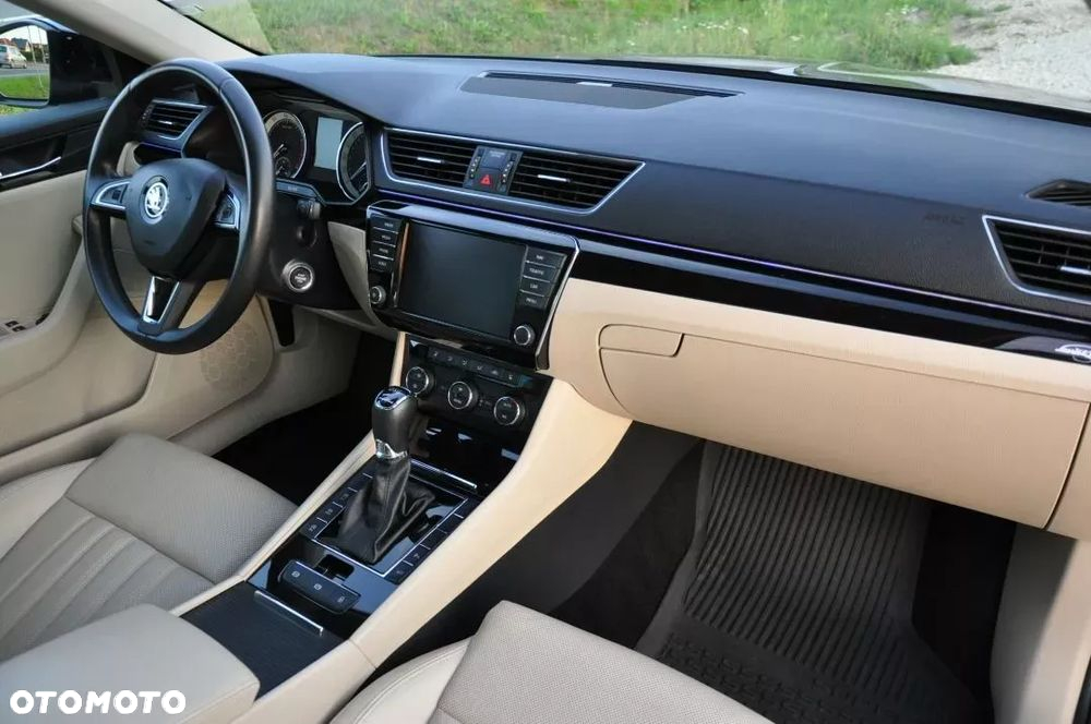 Skoda Superb 2.0 TSI L&K DSG - 11