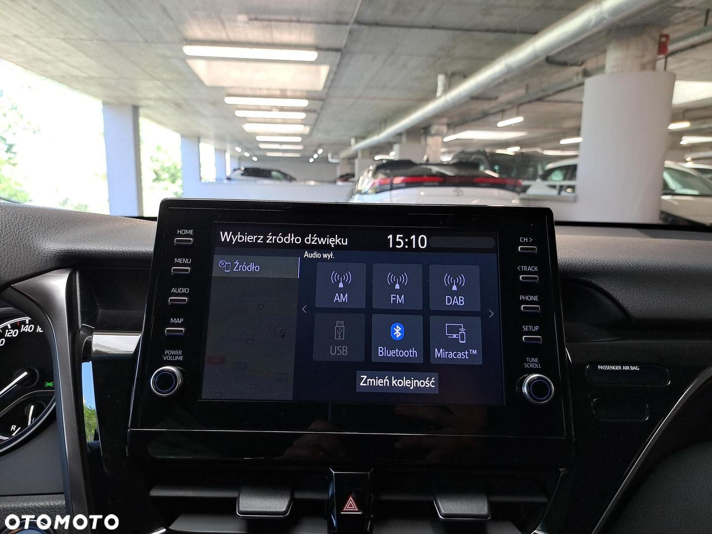 Toyota Camry - 21