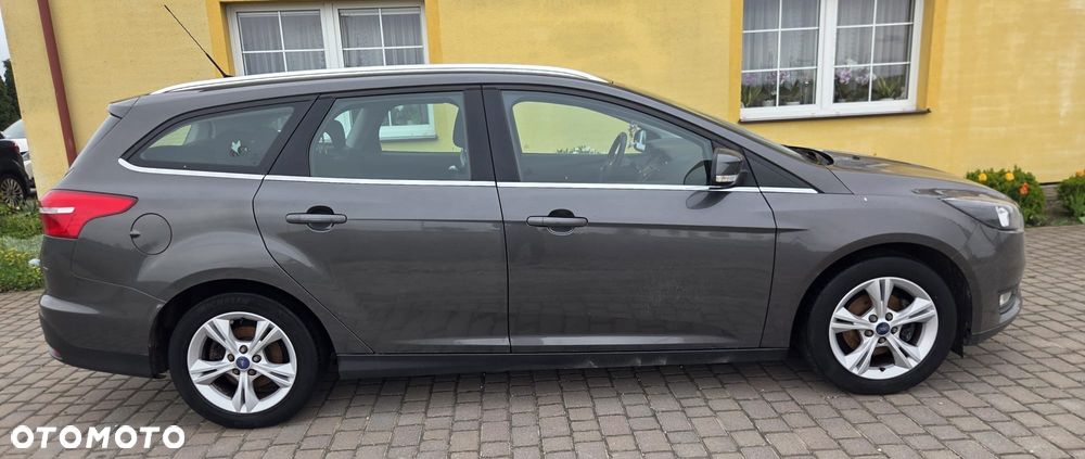 Ford Focus 1.0 EcoBoost Titanium - 6