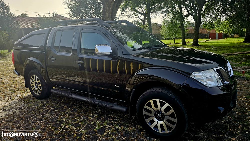 Nissan Navara 3.0 dCi V6 CD LE AT 4WD - 4