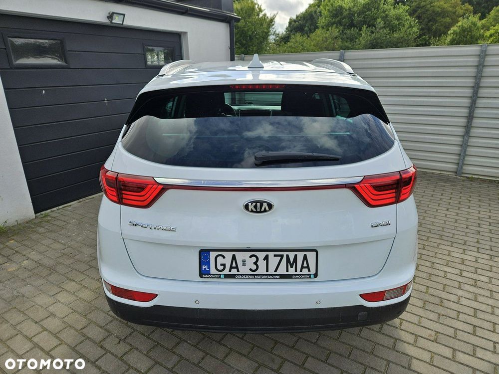 Kia Sportage 2,0 CRDI AWD Platinum - 3