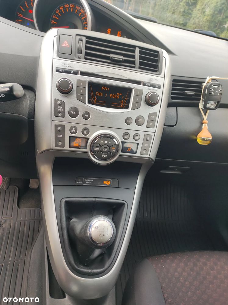 Toyota Verso - 7
