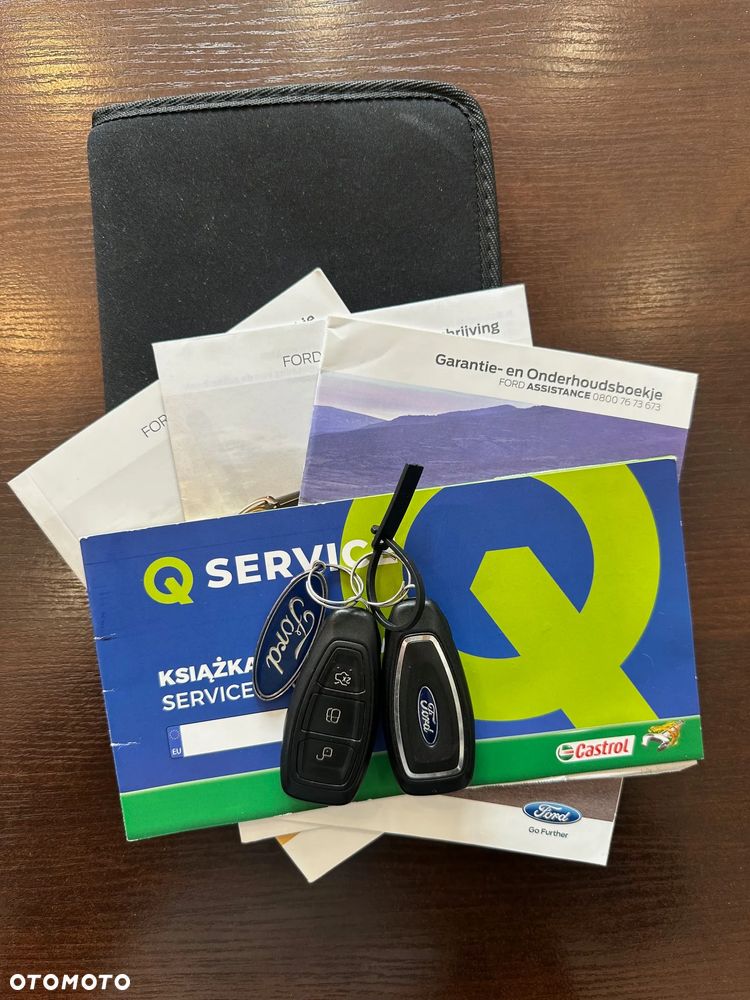 Ford Kuga 1.5 EcoBoost 2x4 Titanium - 31