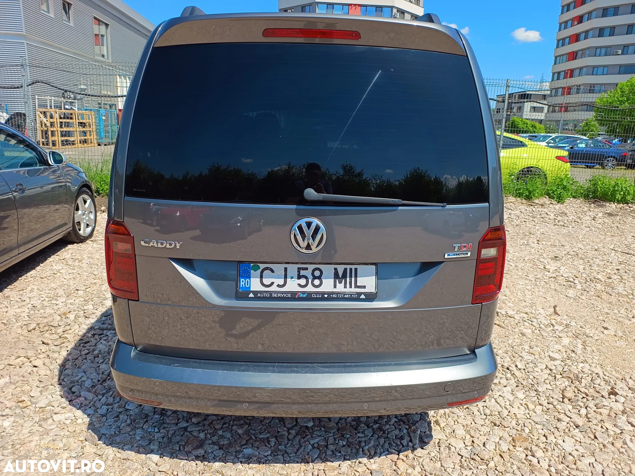 Volkswagen Caddy 2.0 TDI (7-Si.) DSG Maxi Comfortline - 6