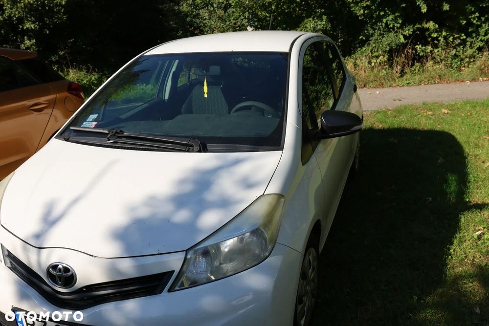 Toyota Yaris - 2