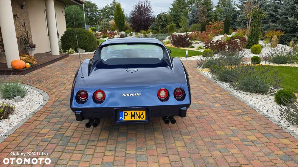 Chevrolet Corvette - 9
