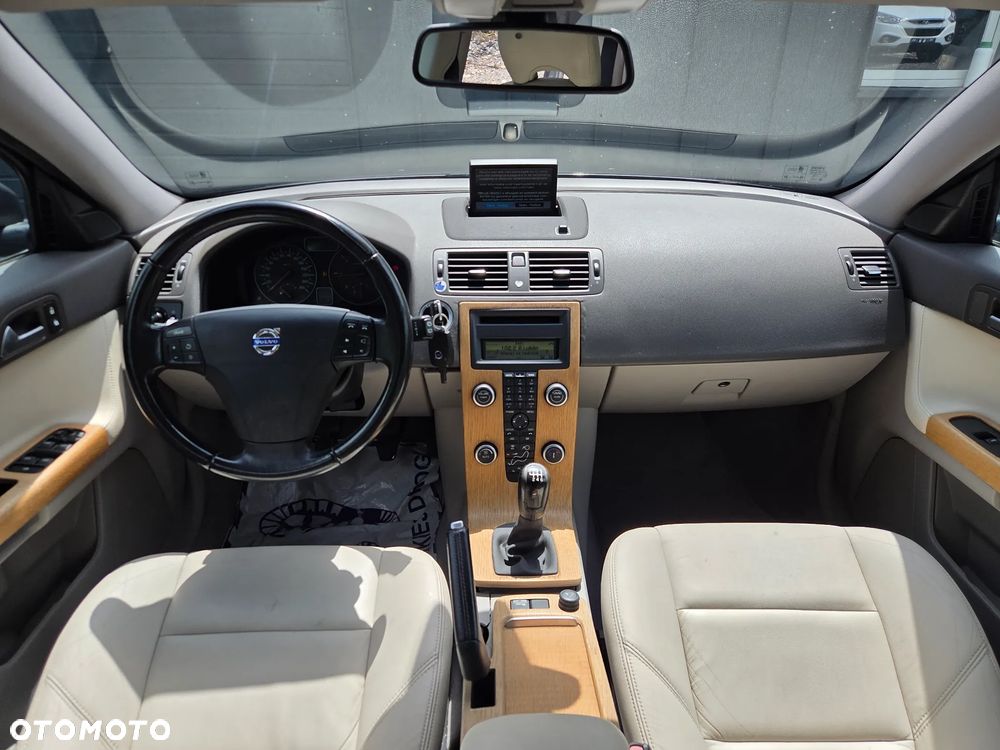 Volvo V50 D2 - 13