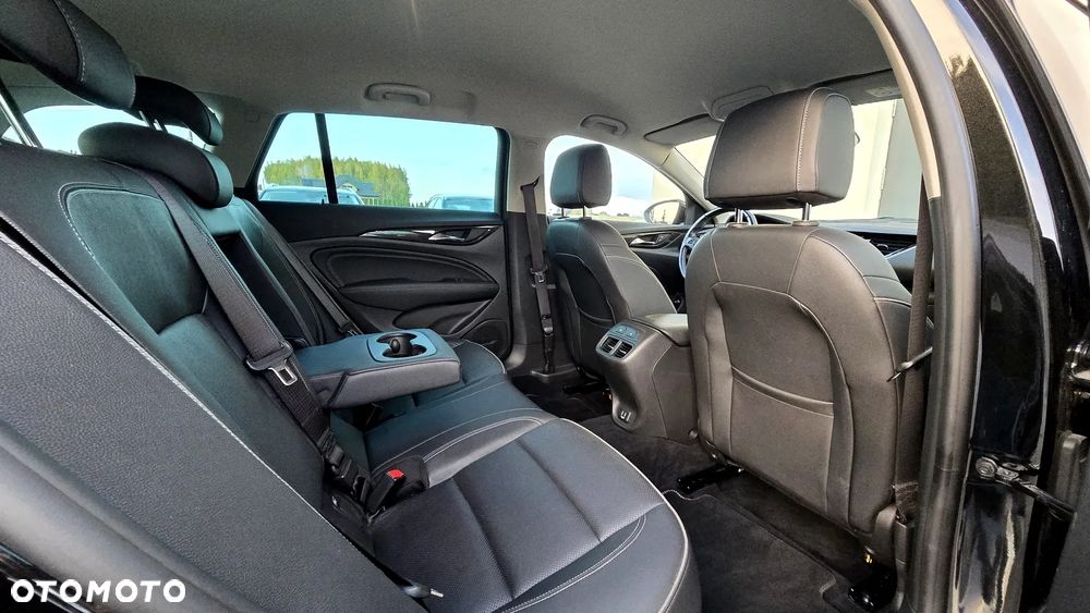 Opel Insignia 2.0 BiTurbo D 4x4 Automatik Ultimate Exclusive - 32