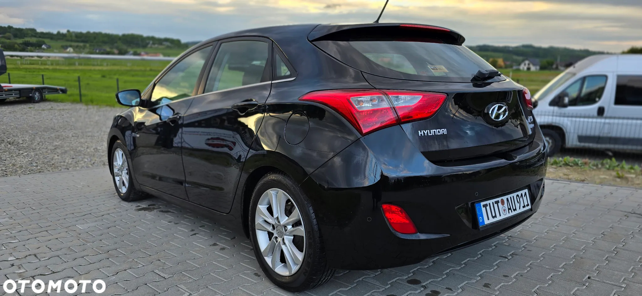 Hyundai i30 blue 1.6 CRDi Trend - 14