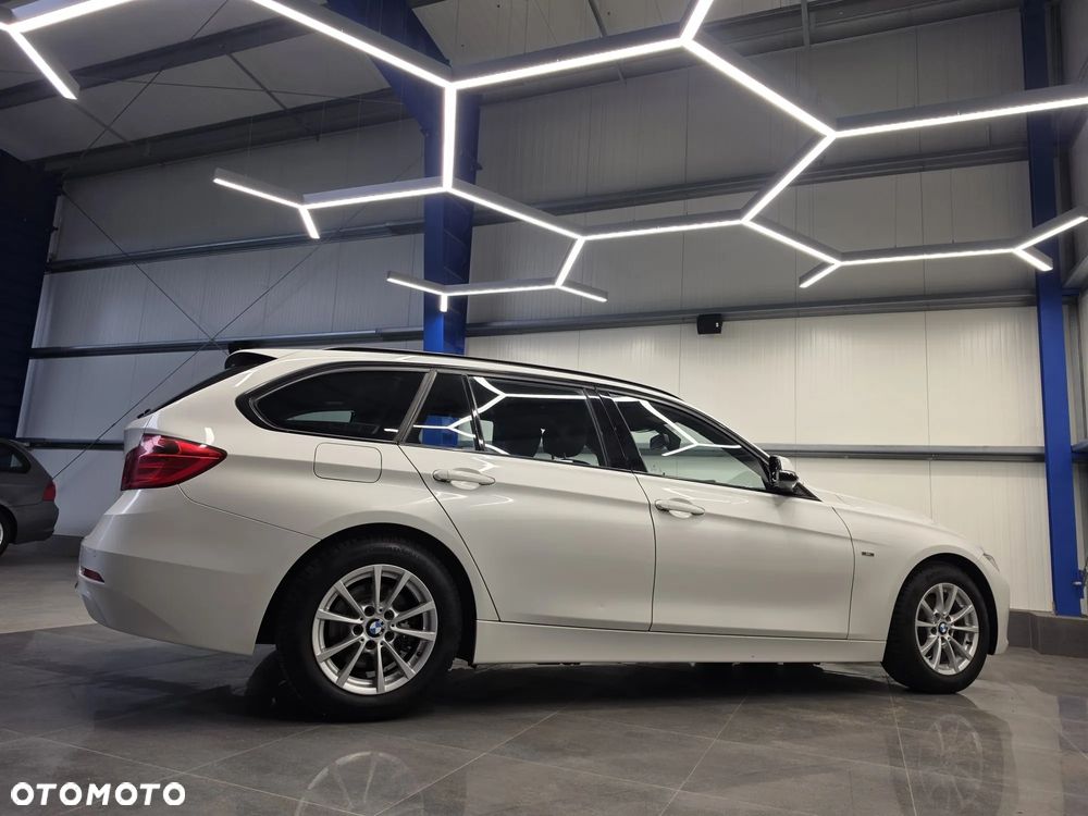 BMW Seria 3 316i Sport Line - 15