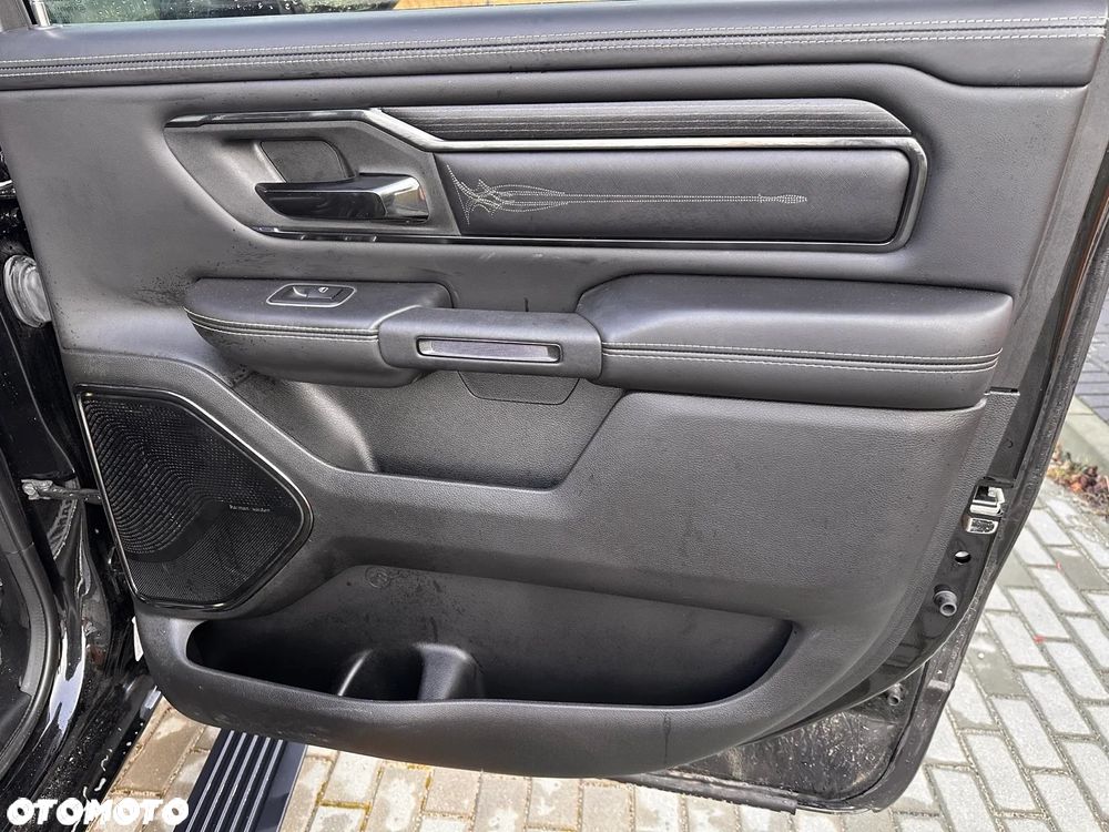 RAM 1500 5.7 Crew Cab Limited - 25
