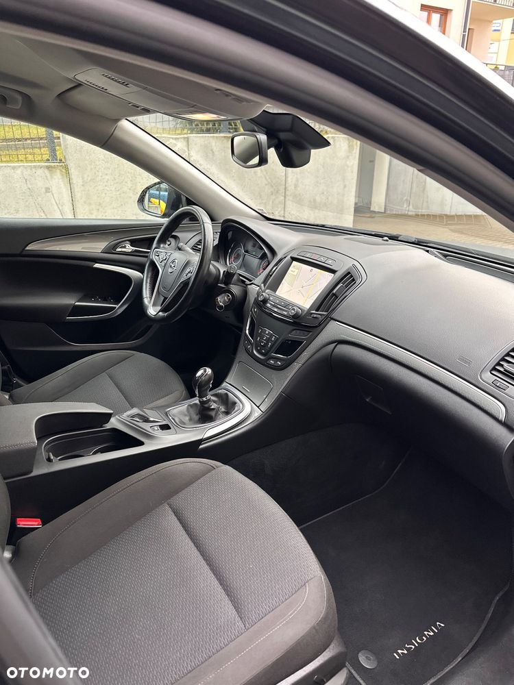 Opel Insignia - 15