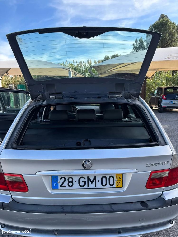 BMW 320 d Touring - 23