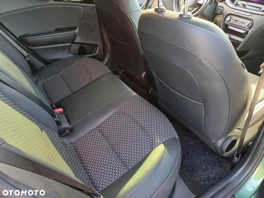 Kia Ceed 1.5 T-GDI Tribute DCT - 18