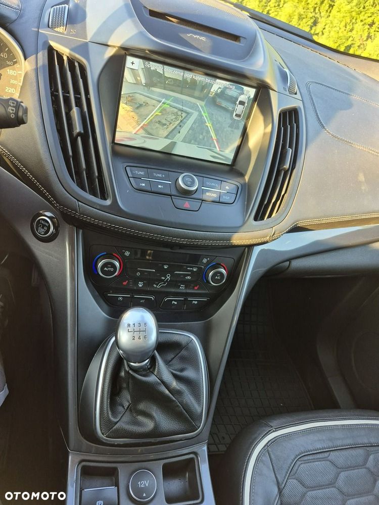 Ford Kuga - 11