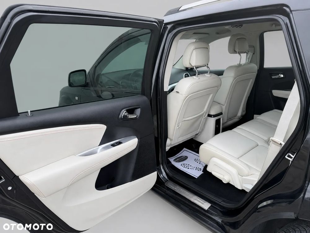 Fiat Freemont 2.0 Multijet 16V DPF Automatik Allrad Lounge - 21
