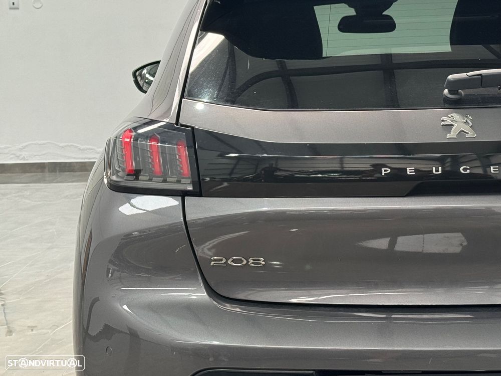 Peugeot 208 1.2 PureTech Allure Pack EAT8 - 7