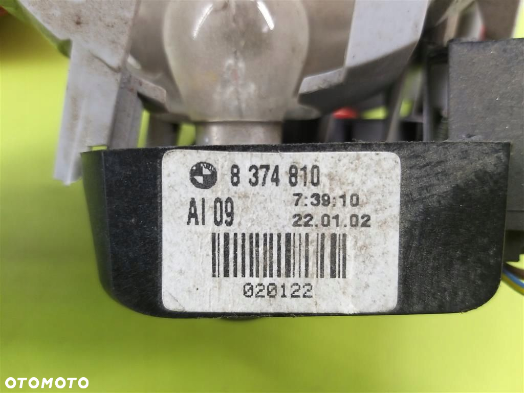 Lampa prawa tylna tył BMW 3 E46 KOMBI 1998-2005 ORYGINAŁ 8368758 8374810 - 2