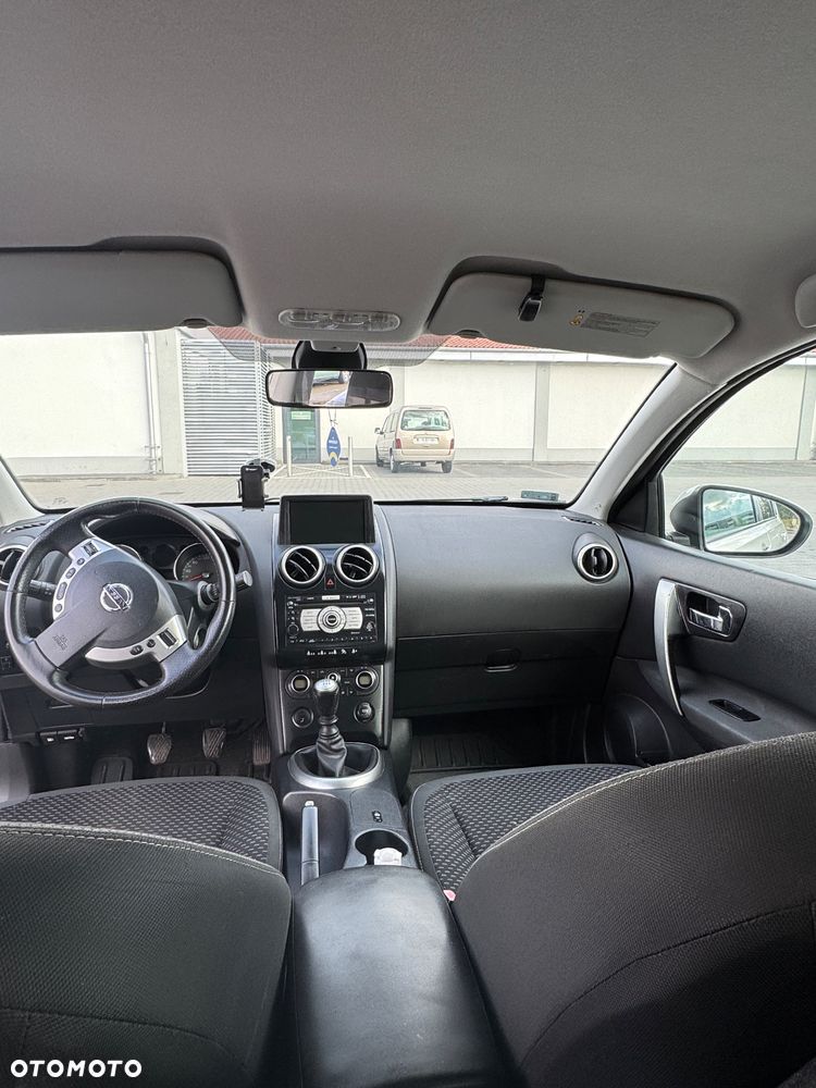 Nissan Qashqai - 12