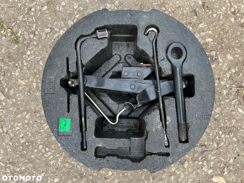 HYUNDAI I30 I WKŁAD KOŁA ZAPASOWEGO ZESTAW NAPRAWCZY 09149-2L100 - 1