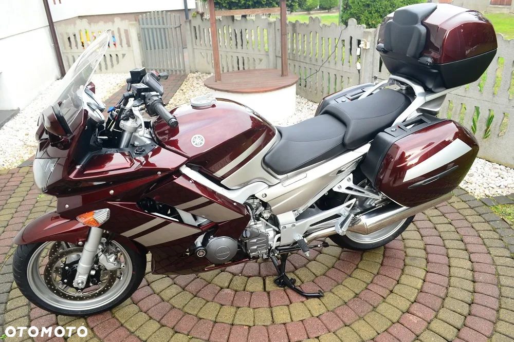 Yamaha FJR - 35