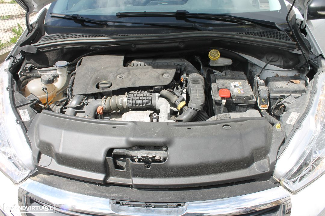 Peugeot 208 de 2015 - 4