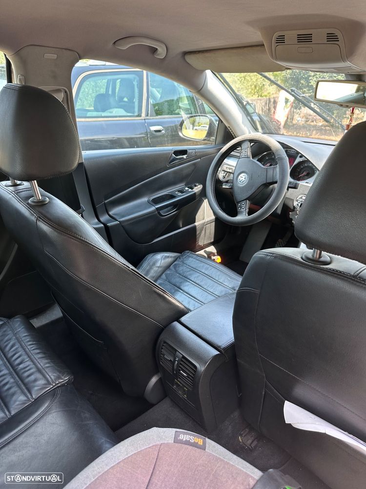VW Passat 2.0 TDI Highline - 6