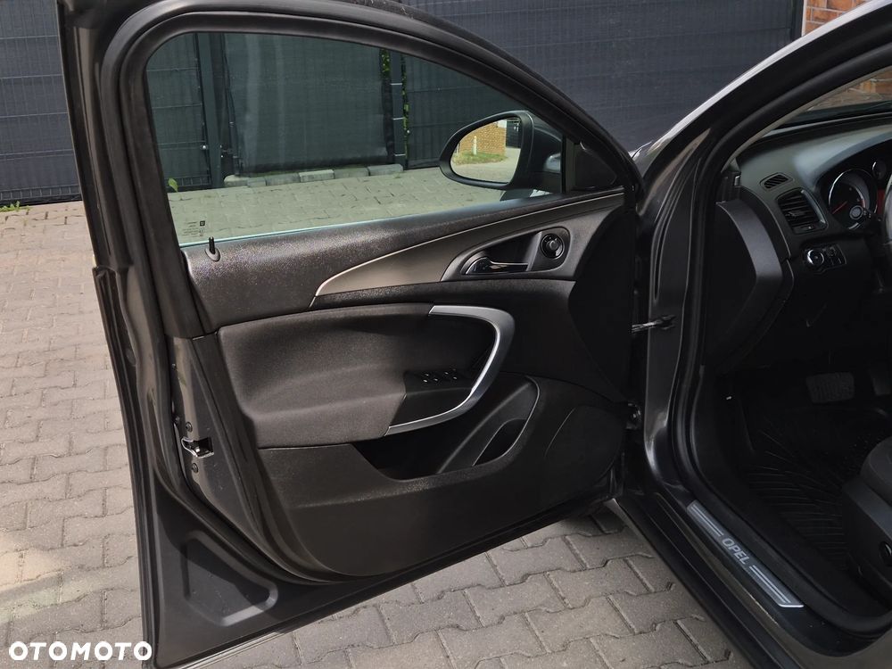 Opel Insignia - 18