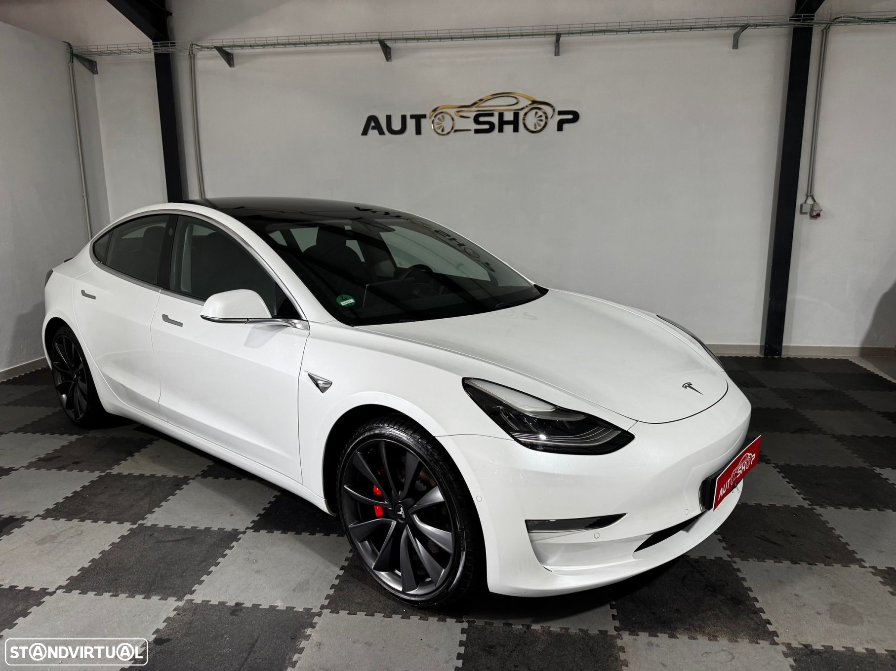 Tesla Model 3 Performance Dual Motor AWD - 2
