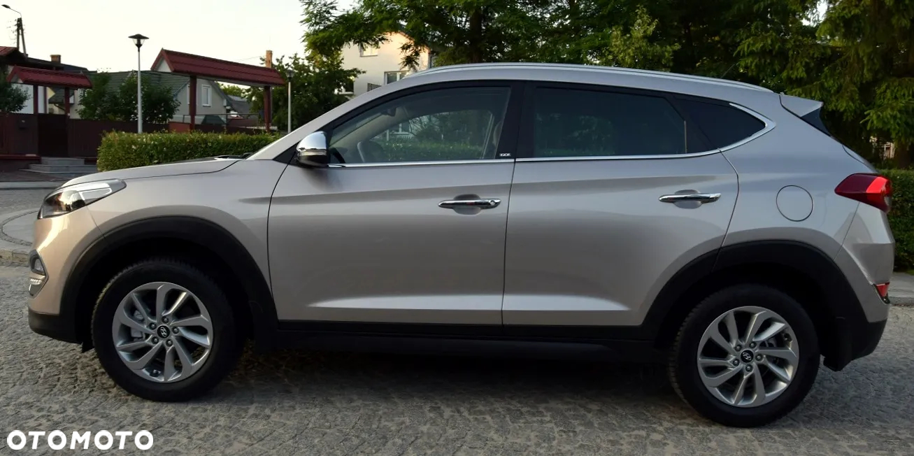 Hyundai Tucson 1.6 GDI BlueDrive Style 2WD - 24