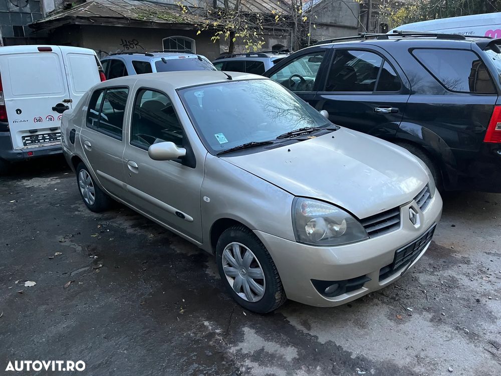 Dezmembrez Renault Clio Symbol bej auriu 1,4 benzina TED11 - 1