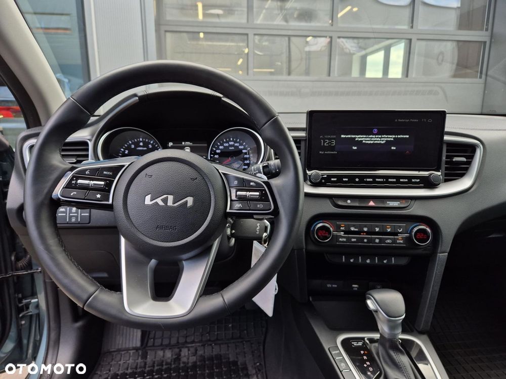 Kia Ceed 1.5 T-GDI M DCT - 14