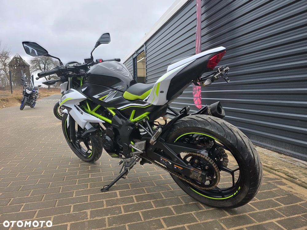 Kawasaki Z - 4
