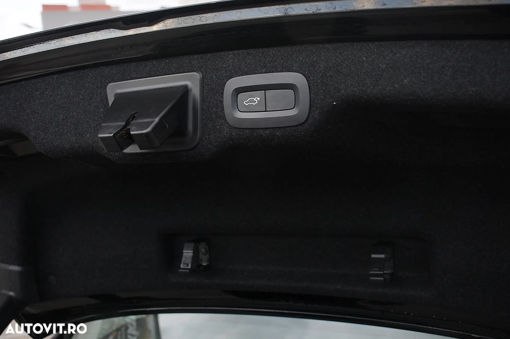 Volvo S90 - 31