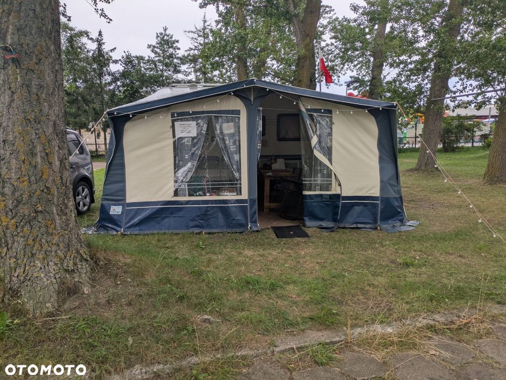 Hobby De Luxe 400 - 4