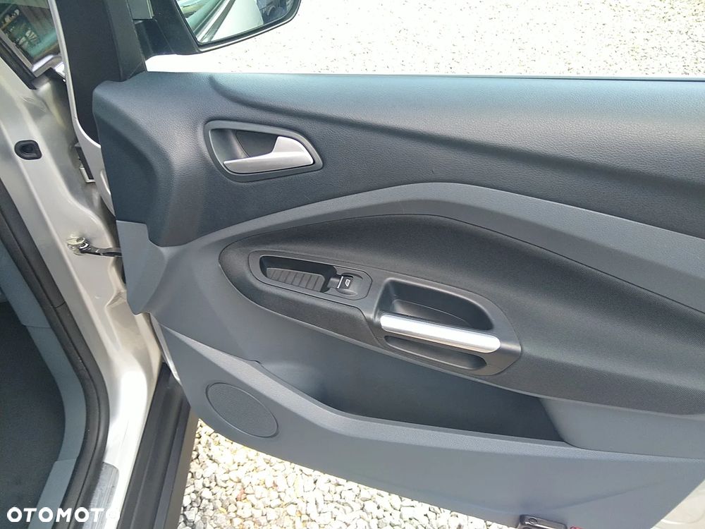 Ford C-MAX - 24