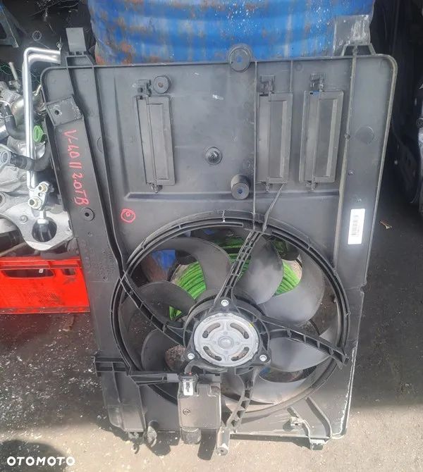 VOLVO V40 II WENTYLATOR CHŁODNICY 31686809 - 1