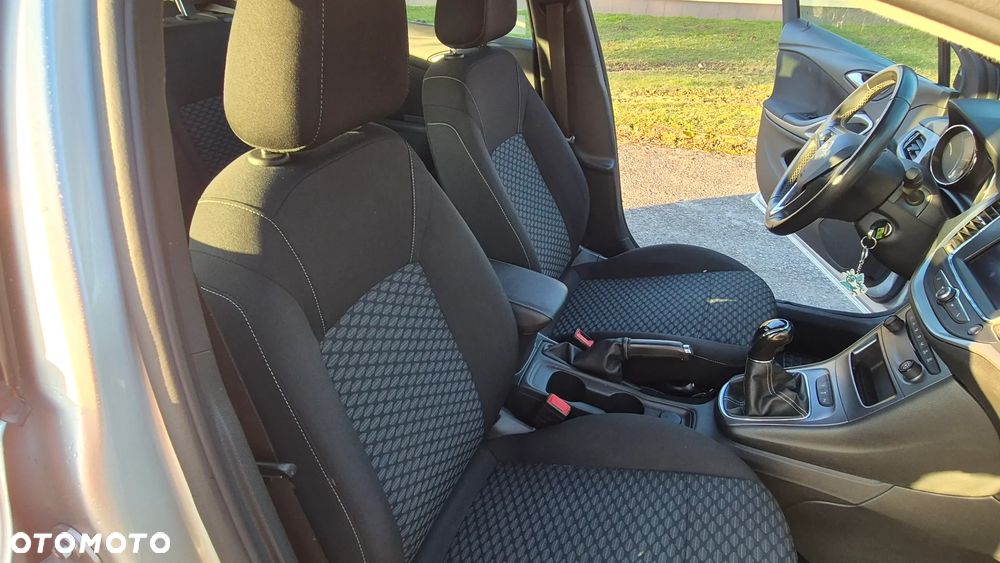 Opel Astra 1.2 T Business Elegance S&S - 17